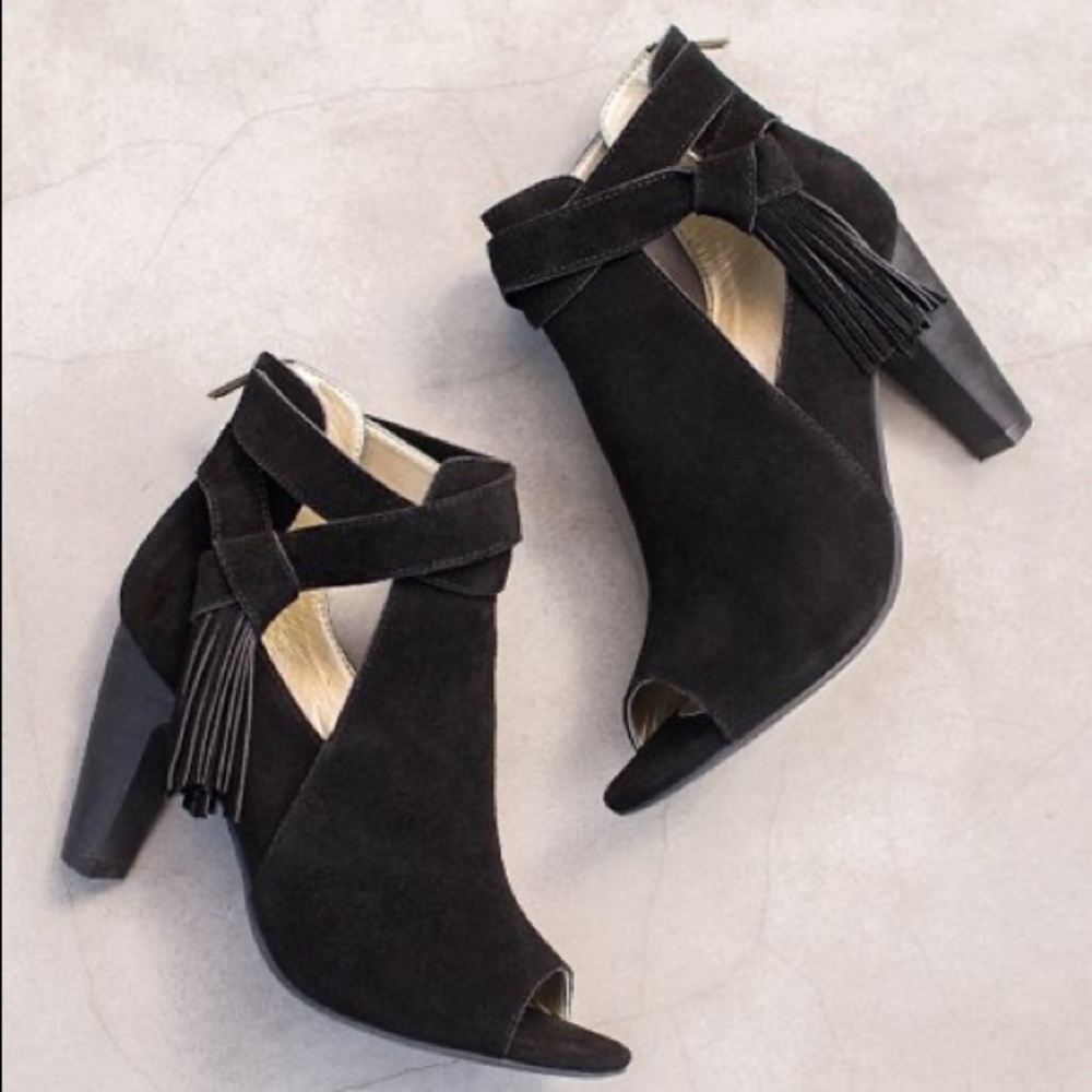 Joyfolie Selma Booties Black Fringe Suede 8.5